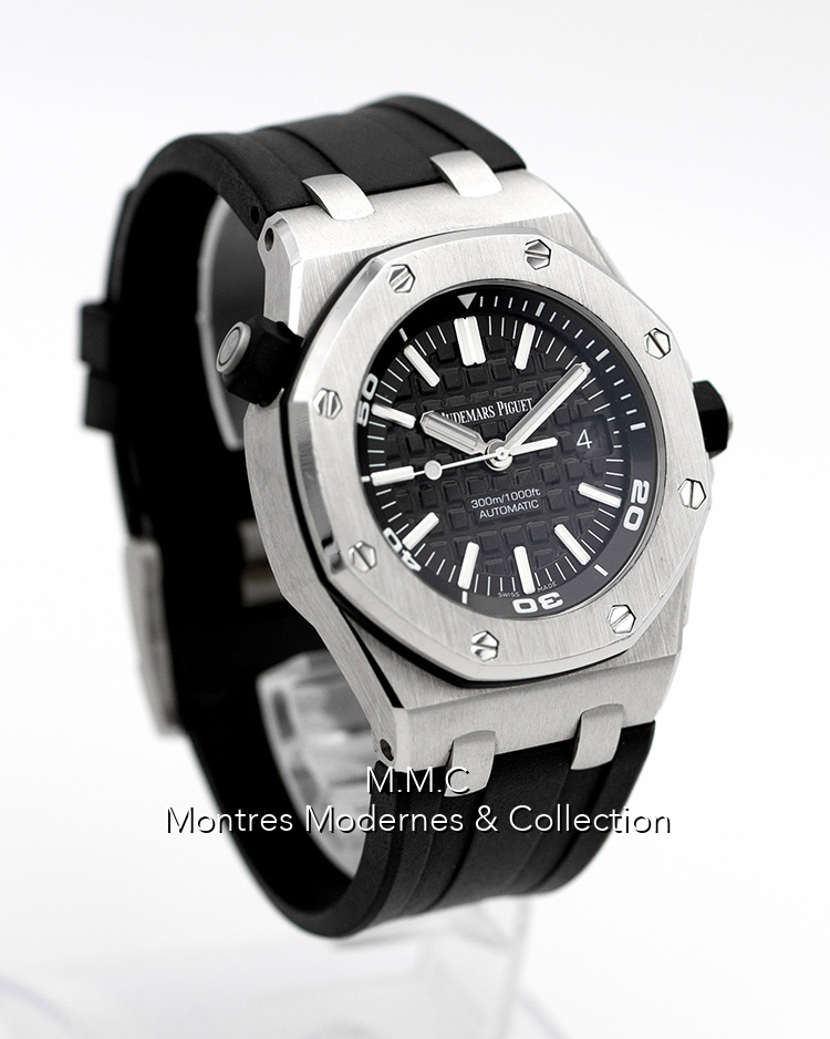 Audemars Piguet Royal Oak Offshore Diver ref.15703ST - Image 3